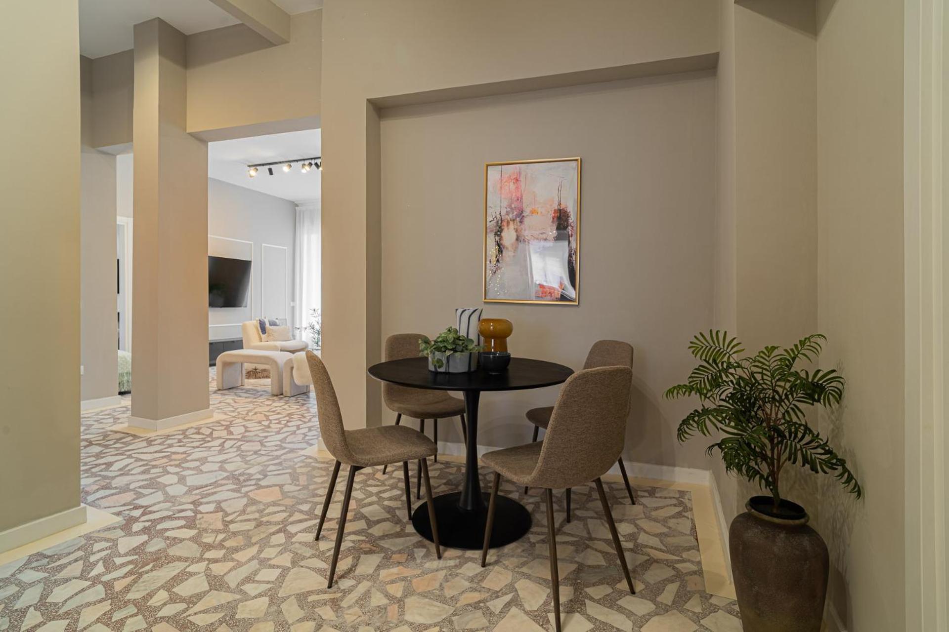 Loggia & Luxe 5Br Penthouse In Universitatii Area Bucharest Luaran gambar