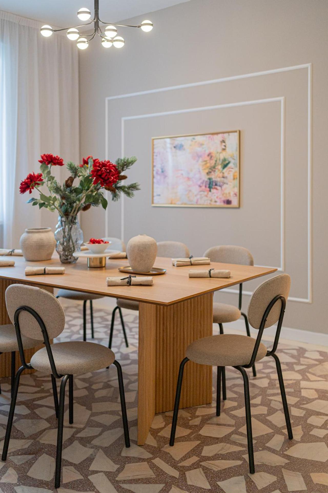 Loggia & Luxe 5Br Penthouse In Universitatii Area Bucharest Luaran gambar